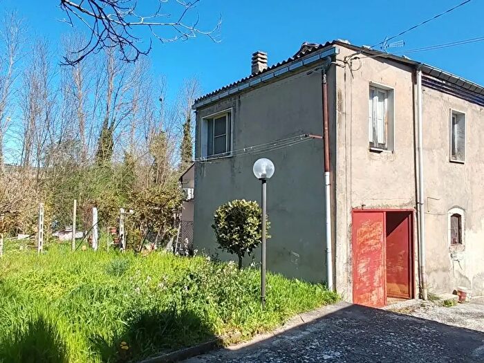 Casa trilocale in vendita in Comunale Santa Maria De Foras, Campobasso
