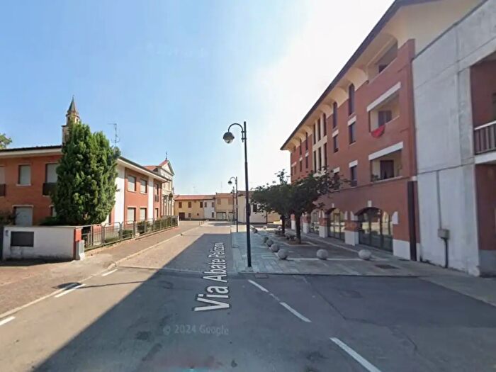 Appartamento bilocale in affitto in Via Abate Pelizzoni, Solaro