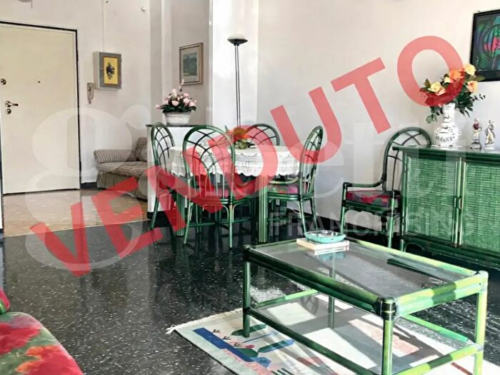 Appartamento quadrilocale in vendita in Via Brunenghi, Finale Ligure