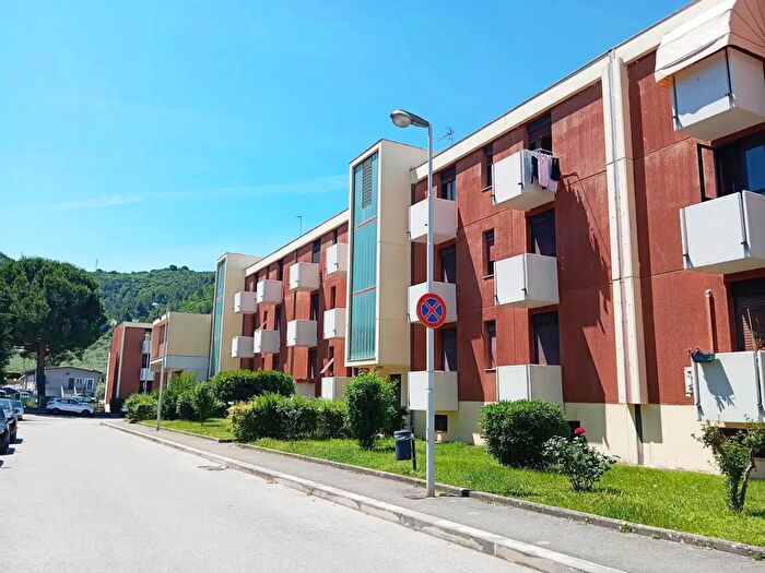 Appartamento con 6 locali in vendita in Vocabolo Casali, Terni