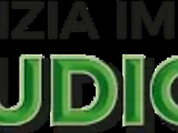 Casa con 8 locali in vendita in Calci