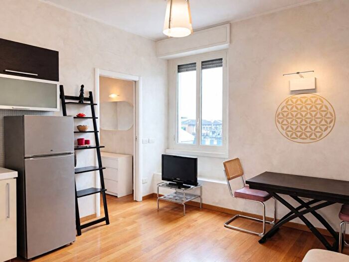 Appartamento bilocale in affitto in Via Guglielmo Silva, Monte Rosa Lotto, Milano