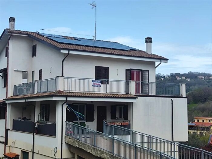 Appartamento con 7 locali in vendita in Via Serafino Mauro, Marzi