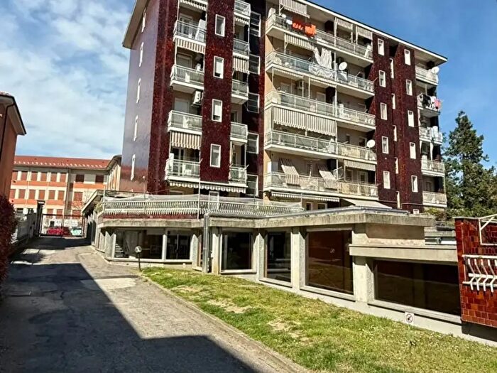 Appartamento quadrilocale in vendita in Viale Ottavio Marchino B, Casale Monferrato