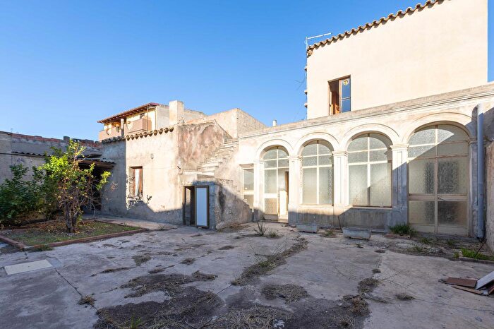 Casa quadrilocale in vendita in Vico I Cirene, Quartucciu