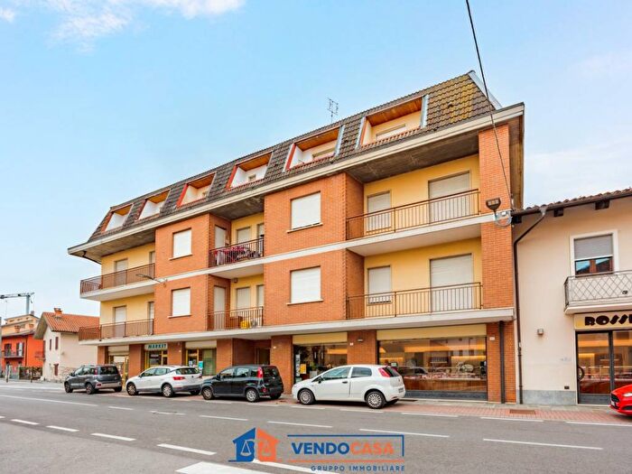 Appartamento con 5 locali in affitto in Via Roma, Centro, SantAlbano Stura