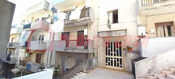 Appartamento con 5 locali in vendita in Via Maiorano, Ischitella