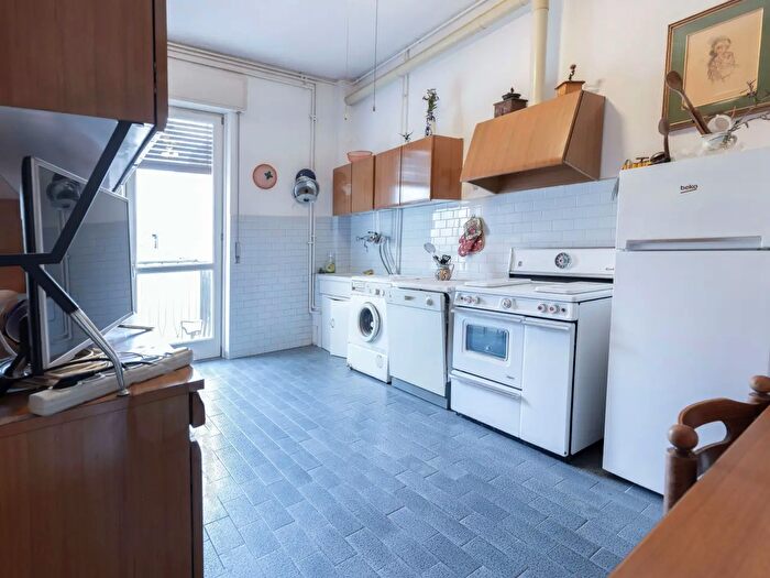 Appartamento con 5 locali in vendita in Mantova