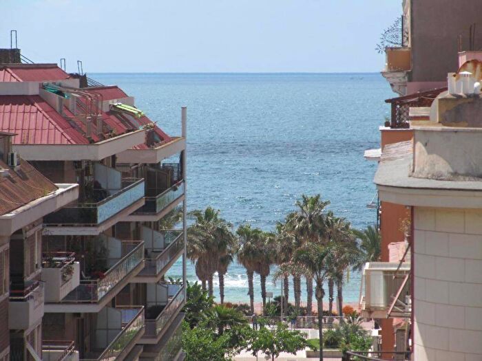 Appartamento trilocale in affitto in Via Principe Umberto, Centro Storico Pirgo Odescalchi, Civitavecchia
