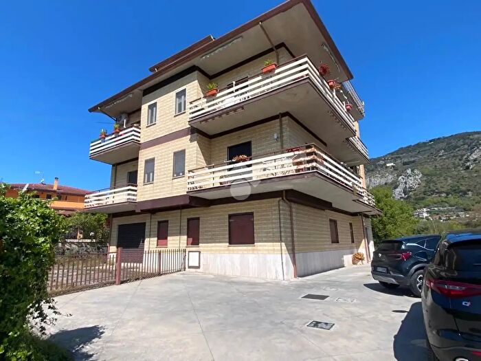 Appartamento trilocale in affitto in Via Guado Santa Maria, Cassino