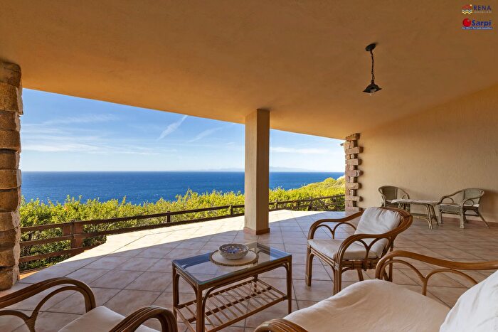 Casa con 8 locali in vendita in lAlioni Snc, Trinità dAgultu e Vignola