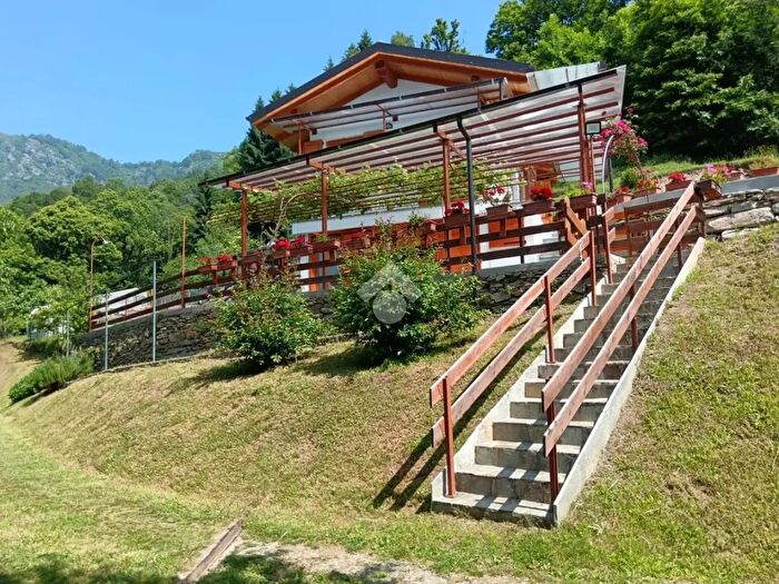 Casa trilocale in vendita in Borgata Meyra Gucciardi, Frassino