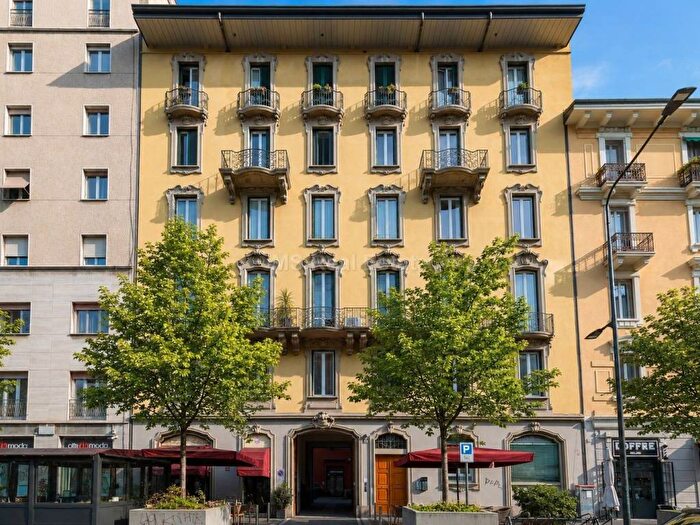 Appartamento monolocale in affitto in Via Volturno, Isola, Milano