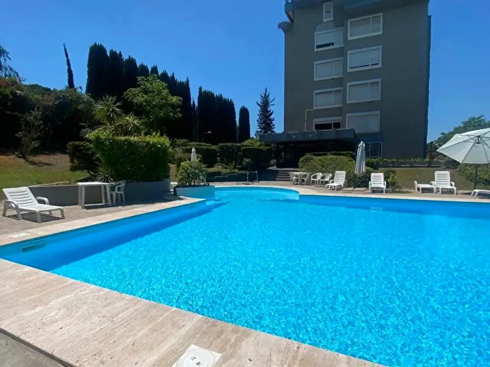Appartamento bilocale in vendita in Via Bogliasco, Roma
