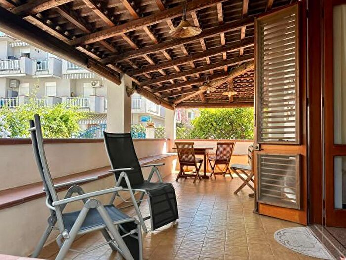 Appartamento con 5 locali in vendita in Via Umberto I, Oliveri