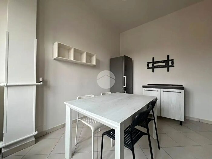 Appartamento trilocale in vendita in Via Borgaro, Torino