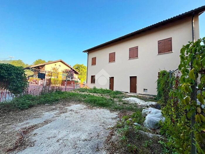 Casa con 5 locali in vendita in Via di San Francesco, Subiaco