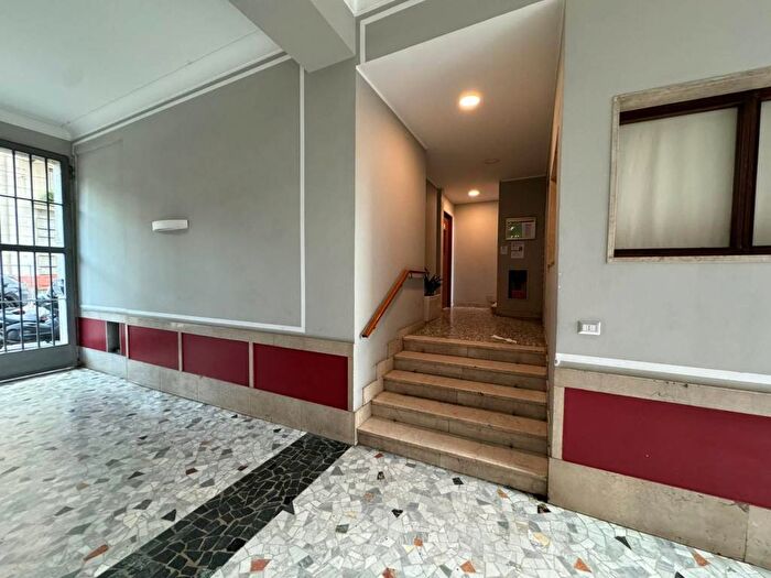 Appartamento bilocale in affitto in Viale Coni Zugna, Dezza, Milano