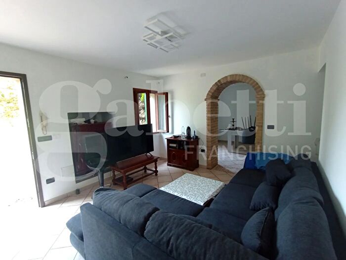 Casa con 5 locali in vendita in Cavarzere Via dei Martiri, Cavarzere