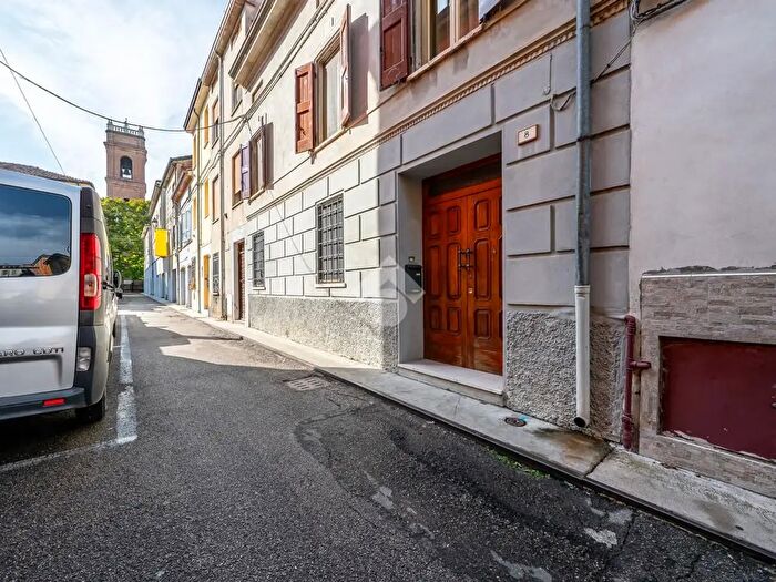 Casa con 5 locali in vendita in Via Lazzaro Spallanzani, Guastalla