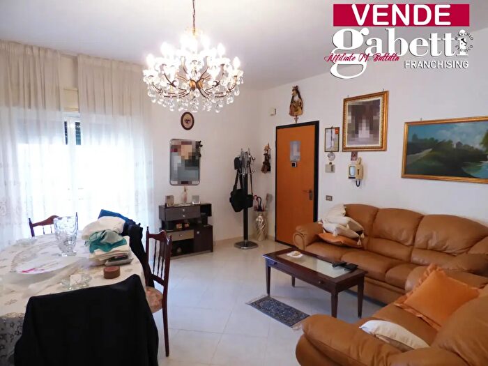 Appartamento quadrilocale in vendita in Via Cutò, Bagheria