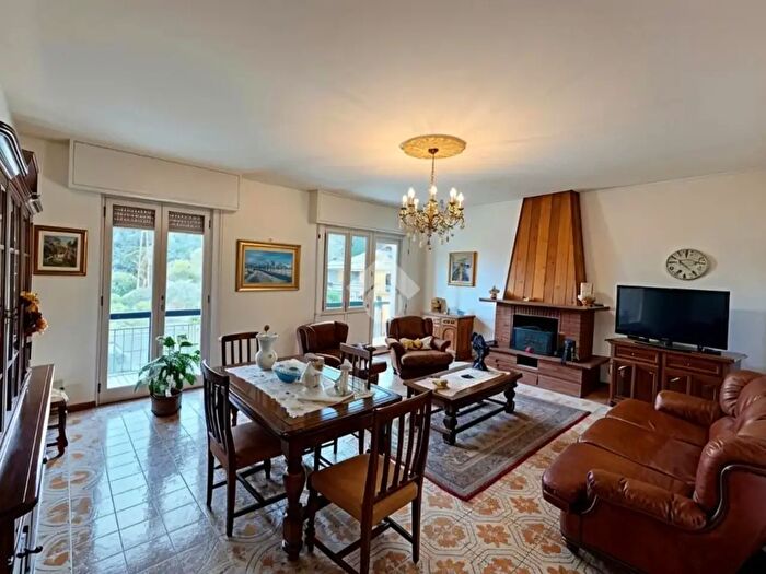 Appartamento con 5 locali in vendita in Località Vetriera, Stella