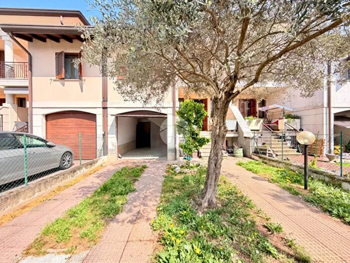 Casa quadrilocale in vendita in Via Moretto, Mairano