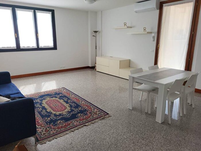 Appartamento bilocale in affitto in Corso Vittorio Emanuele II, Centro, Conegliano