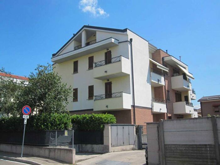 Appartamento monolocale in affitto in via Martiri delle Foibe, Desio