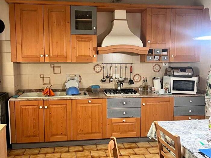 Casa con 6 locali in affitto in Centro, Pieve di Soligo