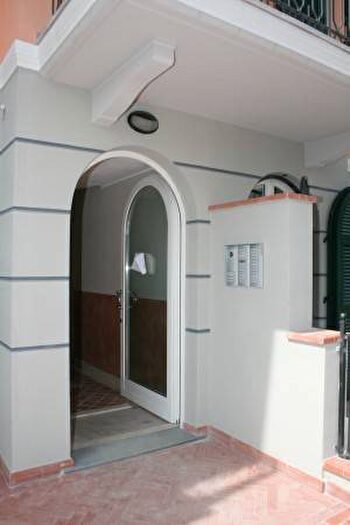 Appartamento trilocale in affitto in VIA MORARDO, Porto Maurizio, Imperia