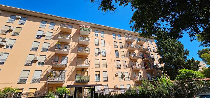 Appartamento quadrilocale in vendita in Via Francesco De Gobbis, Palermo