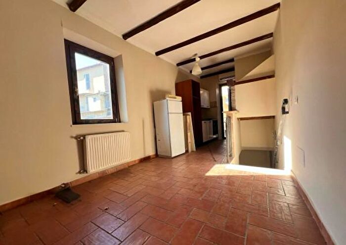 Casa con 6 locali in vendita in Piazza dellOca, Ronciglione