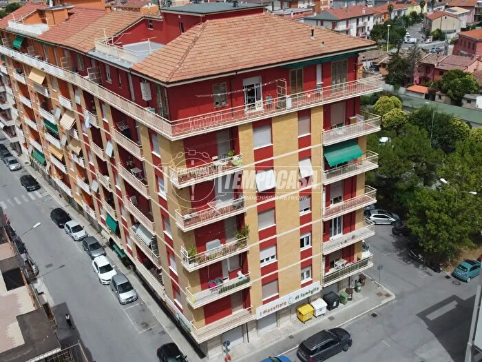 Appartamento trilocale in vendita in Via XXV Aprile, Chiaravalle