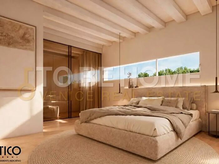 Casa con 8 locali in vendita in Castello Di Godego