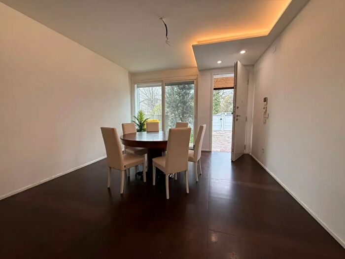 Casa con 6 locali in affitto in Via Tintoretto, Albignasego