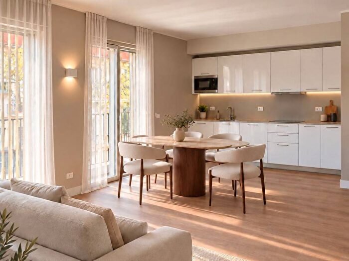 Appartamento trilocale in affitto in Via Achille Maiocchi, Morgagni, Milano