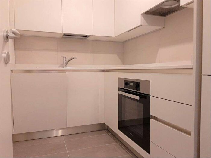 Appartamento quadrilocale in affitto in Via Belenzani, Centro Storico, Trento