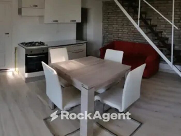 Casa con 6 locali in vendita in Urbino