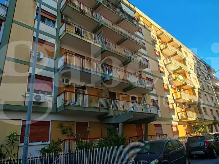 Appartamento quadrilocale in vendita in Via Generale Alberigo Albricci, Palermo