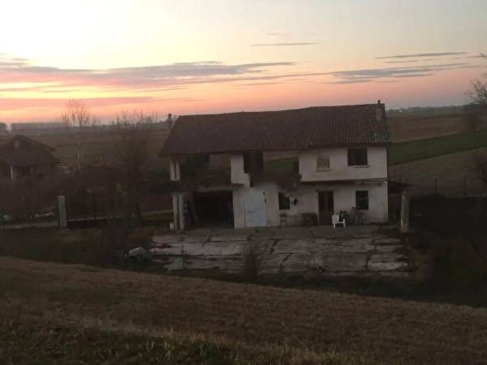 Casa monolocale in vendita in Via Emilia, Pieve Porto Morone