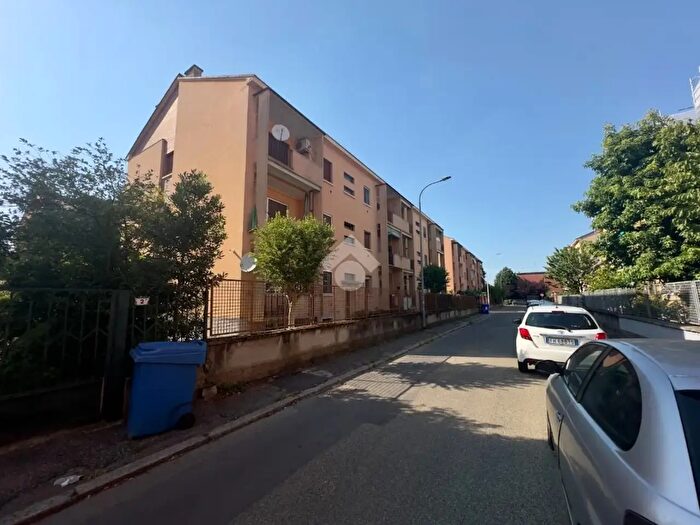 Appartamento trilocale in vendita in Via Buzio, Pavia