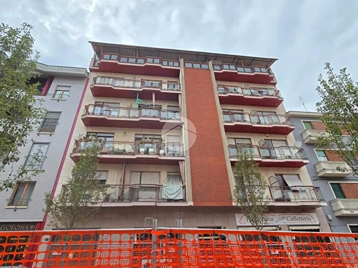 Appartamento trilocale in vendita in Viale Emilio Buridani, Venaria Reale