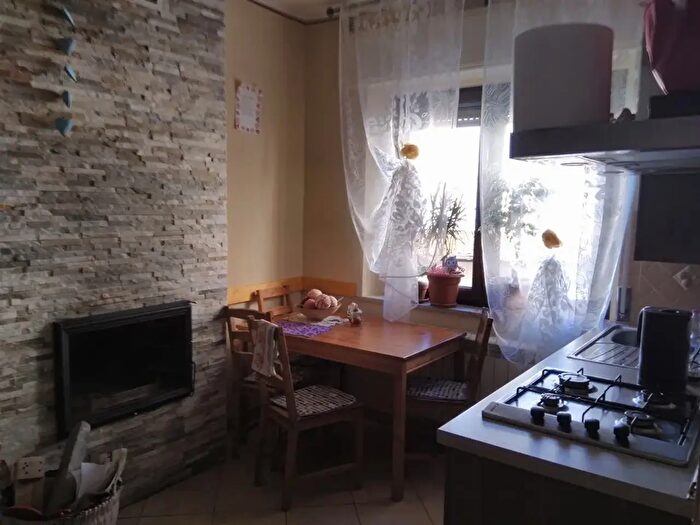 Casa con 5 locali in vendita in Stazzema