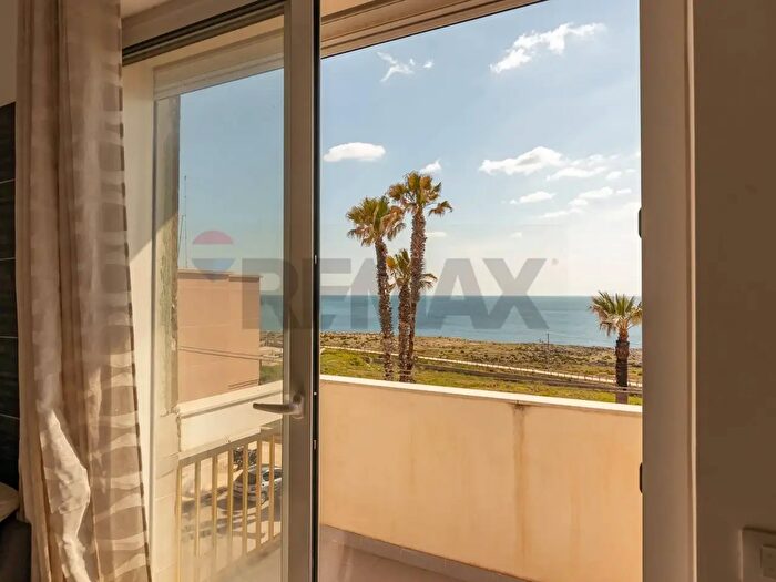 Appartamento quadrilocale in vendita in Via Lombardia, Siracusa