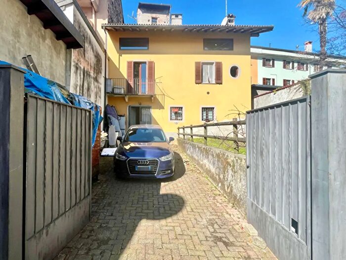 Appartamento quadrilocale in vendita in Verbania