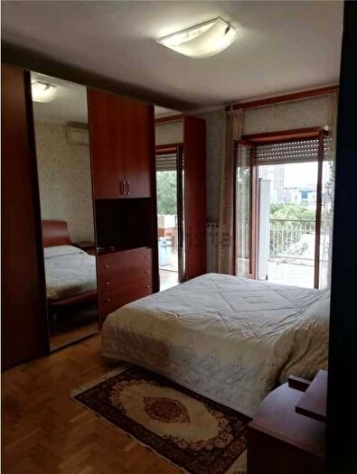 Appartamento quadrilocale in affitto in Via Vitaliano Brancati, Fonte Ostiense, Roma