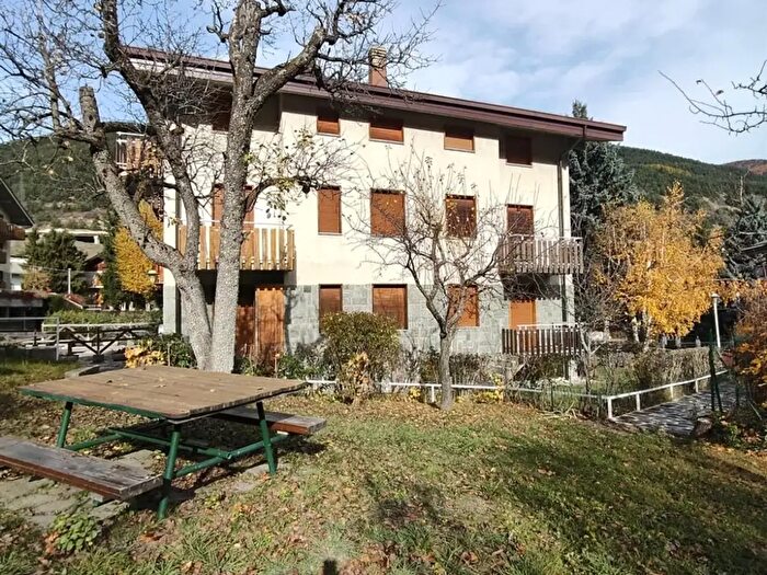 Appartamento quadrilocale in vendita in Viale Betulle, Oulx