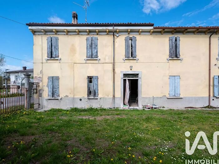 Casa con 6 locali in vendita in Via Guglielmo Marconi, Gazzuolo