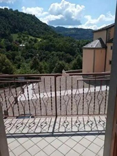 Casa con 6 locali in vendita in Via Don Sebastiano Vanotti, Locatello